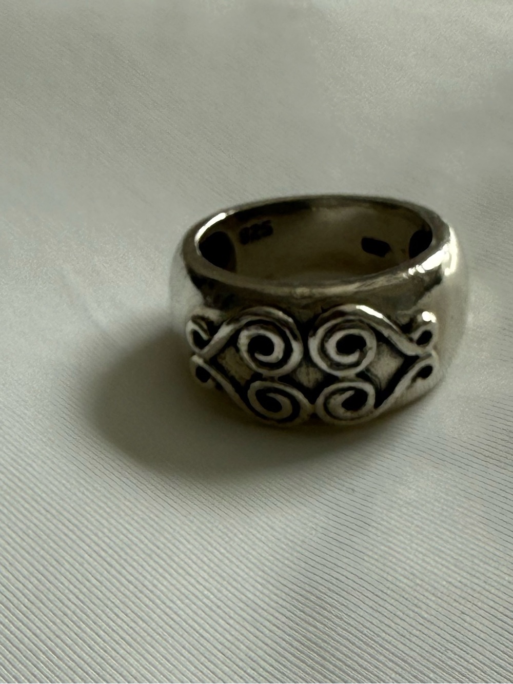 Sterling Silver Swirl Band Ring - Silver